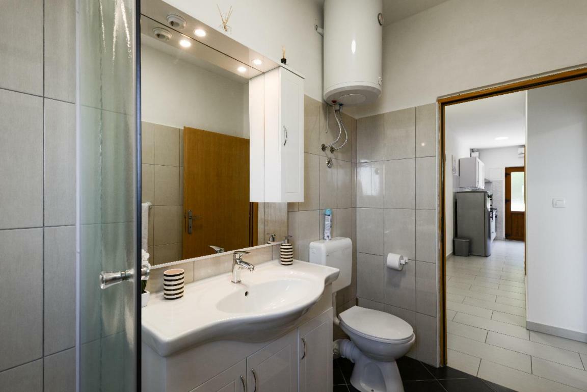 Apartment Lordanic Zaglav, Dugi Otok Luaran gambar