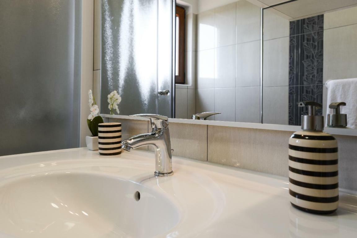 Apartment Lordanic Zaglav, Dugi Otok Luaran gambar